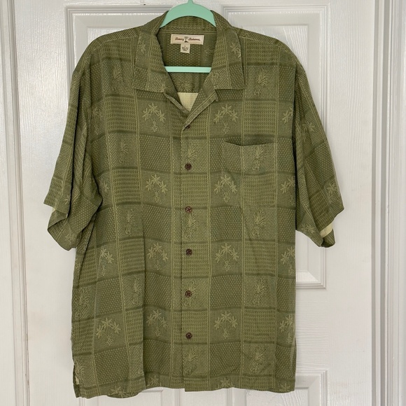 Tommy Bahama Silk Shirt Men's L Olive Green Palm Trees Pineapples Button Down - Picture 1 of 3